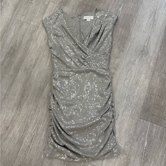 Jessica Simpson Silver Sequin Mini Dress - Size 2 - Picture 1 of 3